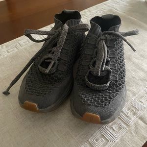 NoBull FlyKnit Sneakers